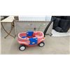 Image 1 : Little Tikes Deluxe Plastic Pull Wagon with Cup Holders
