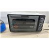 Image 2 : DeLonghi Fan Convection Toaster Oven, Two-Slice Toaster, Tea Kettle, and More