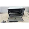 Image 3 : DeLonghi Fan Convection Toaster Oven, Two-Slice Toaster, Tea Kettle, and More