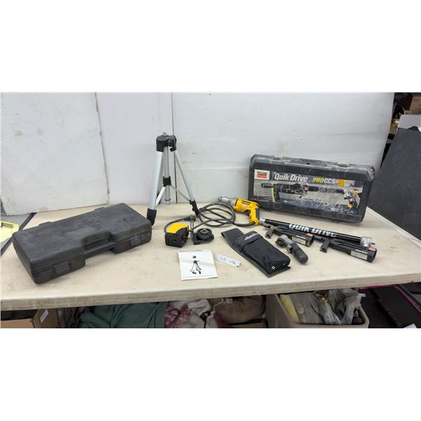 Simpson Strong-Tie Quik Drive Pro CCS Auto-Feed Screw System with DeWalt Piwer Drill and Power Fist