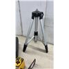 Image 7 : Simpson Strong-Tie Quik Drive Pro CCS Auto-Feed Screw System with DeWalt Piwer Drill and Power Fist