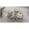 Image 8 : Apropos Bridgehampton Fine China Dinnerware Set, 66 Pieces