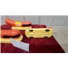 Image 4 : Oscar Mayer Wienermobile Plastic Toy Cars, Set of Four