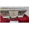 Image 3 : Zenith Clock Radio with Am Tuner Dial Vintage