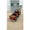 Image 4 : Hallmark Kiddie Car Classics 1935 American LaFrance 1:7 Scale Limited Edition Model