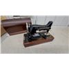 Image 5 : Singer Model 99K Electric Sewing Machine with Portable Wooden Case