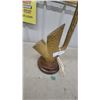 Image 3 : Vintage Gold-Tone Anchor Table Lamp with Beige Fabric Shade on Round Wood Base