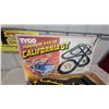 Image 2 : Tyco Magnum 440-X2 California Gt Slot Car Racing Set with Track and Cars