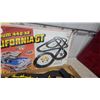 Image 4 : Tyco Magnum 440-X2 California Gt Slot Car Racing Set with Track and Cars