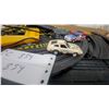 Image 5 : Tyco Magnum 440-X2 California Gt Slot Car Racing Set with Track and Cars