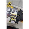Image 3 : Aurora Miputer Racing 500 Electric Slot Car Race Set with 440-X2 Cars ??And Track Pieces