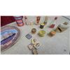 Image 7 : Mr. Peanut Planters Top Hat Jar, A&W Mugs, Campbell's Soup Mug, Advertising Items and More