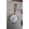 Image 4 : Wooden Fish Sculpture, Sailboat Wall Art, Barometer, Figurines, and More