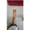 Image 6 : Wooden Fish Sculpture, Sailboat Wall Art, Barometer, Figurines, and More