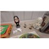 Image 5 : Miniature Porcelain Tea Sets, Walt Disney the Fox and the Hound Picture Disc, and More