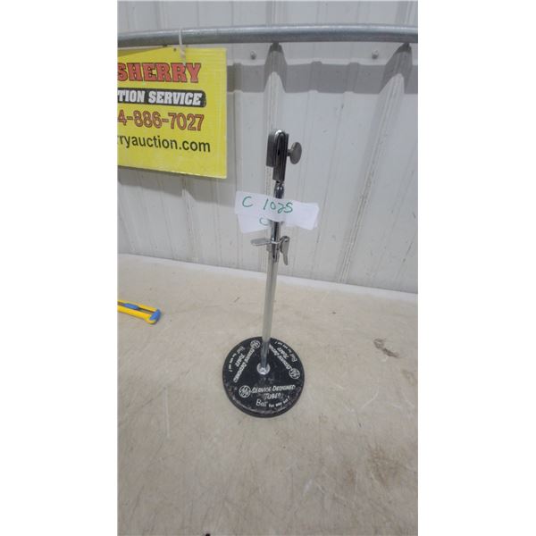 GE Service Designed Tubes Countertop Display Stand with Adjustable Chrome Post and Clamp Holder