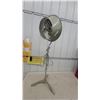 Image 1 : Electrohome Model 2400 Pedestal Fan, 115-Volt, Made in Canada