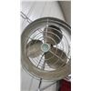 Image 3 : Electrohome Model 2400 Pedestal Fan, 115-Volt, Made in Canada