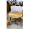 Image 2 : Oak Round Dining Table with Leaf and Four Spindle Back Chairs