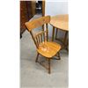 Image 5 : Oak Round Dining Table with Leaf and Four Spindle Back Chairs