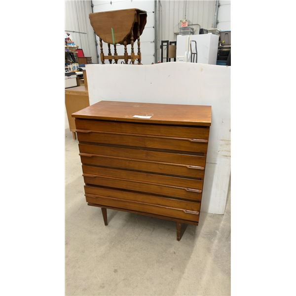 Mid-Century Modern Walnut Five-Drawer Highboy Dresser with Tapered Legs 34 x 17 x 37