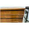 Image 5 : Mid-Century Modern Walnut Five-Drawer Highboy Dresser with Tapered Legs 34 x 17 x 37