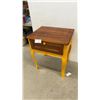 Image 1 : French Provincial Style Single-Drawer End Table with Yellow Painted Base 25 x 20 x 28