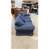 Image 4 : Blue Three-Seat Sofa 88 x 35 x 38