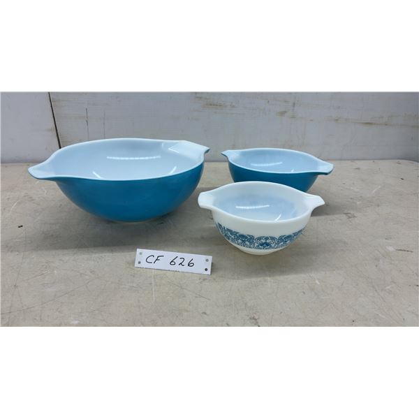 Pyrex Blue Horizon and Solid Blue Cinderella Mixing Bowls Set of Three