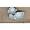 Image 3 : Pyrex Blue Horizon and Solid Blue Cinderella Mixing Bowls Set of Three