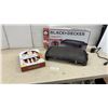 Image 1 : Black+Decker 8-Serving Nonstick Electric Griddle and President's Choice 13-Piece Baking Tool Set