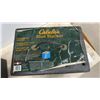 Image 5 : Cabelas Archery Target and 50cal Ammo Box