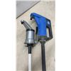 Image 5 : 2 Barrel Pumps