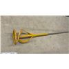 Image 4 : Sledge Hammer, Paint Mixer Attachment, 2 Pry Bars