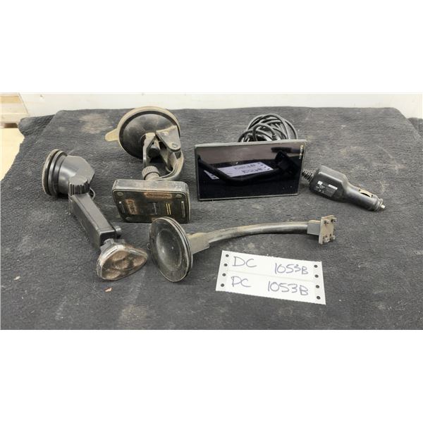 Garmin and 3 Cellphone Mounts