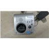Image 4 : Panasonic DECT 6.0 Cordless Phone System with Answering Machine, Three Handsets, and Cradles