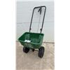 Image 1 : Scotts SpeedyGreen 1000 Push Broadcast Spreader