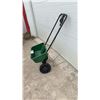 Image 2 : Scotts SpeedyGreen 1000 Push Broadcast Spreader