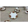 Image 14 : Royal Albert Old Country Roses Bone China Tea Set with Covered Tureen and More, 36 Pieces