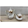 Image 6 : Royal Albert Old Country Roses Bone China Tea Set with Covered Tureen and More, 36 Pieces