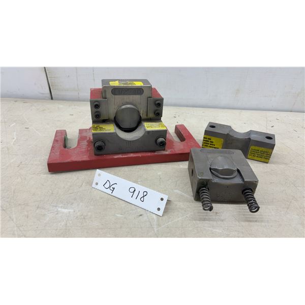 Hydraulic Press Pipe Notcher for 1 1/4 & 1 1/2" Pipe