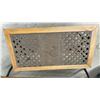 Image 11 : Ducks Unlimited Cast Iron and Wood Ducks Unlimited Garden Bench with Duck Motif and Matching Table