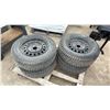 Image 1 : Yokohama IceGuard iG51v 215/70R16 Winter Tires on Steel Wheels, Set of Four