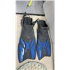 Image 2 : Body Glove Swim Fins Size L-XL with Snorkel and 2 Fishing Landing Nets