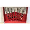 Image 2 : Wm. Rogers Remembrance Silver-Plated 44-Piece Flatware Set with Presentation Case
