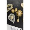 Image 3 : Vintage-Style Pearl Costume Jewelry Lot, Multi-Strand Necklaces, Brooches, Earrings, and More