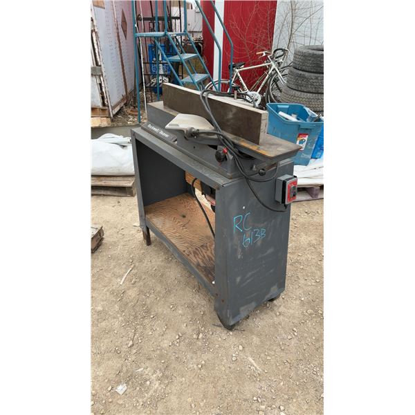 Rockwell Beaver 48-600 Jointer with 1/2 Horsepower Motor and Stand