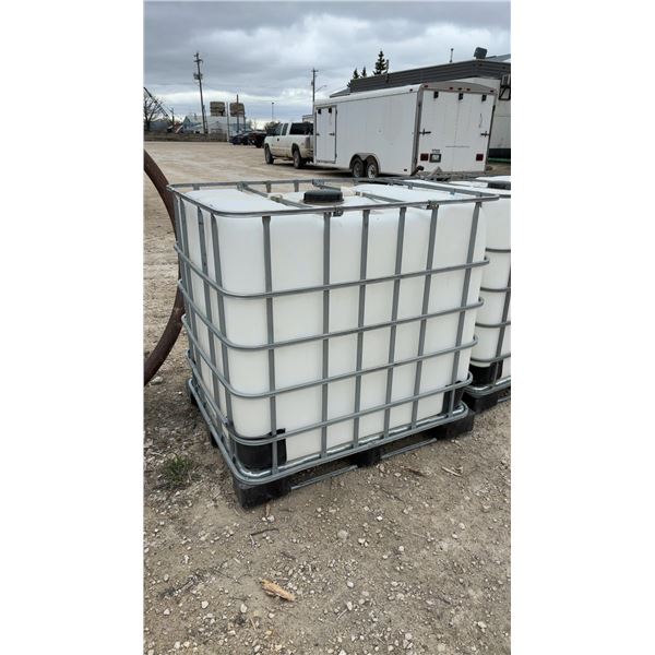 IBC Tote Tank, 1000 Liter Capacity, with Steel Cage Frame, Valve and Pallet Base
