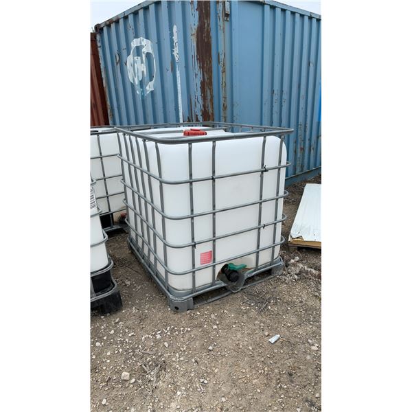IBC Tote Tank with Metal Cage Frame and Ball Valve, 275 Gallon