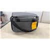 Image 4 : Carhartt Proline Gold Soft-Sided Cooler Bag and M&M's Plastic Cup Set of Four